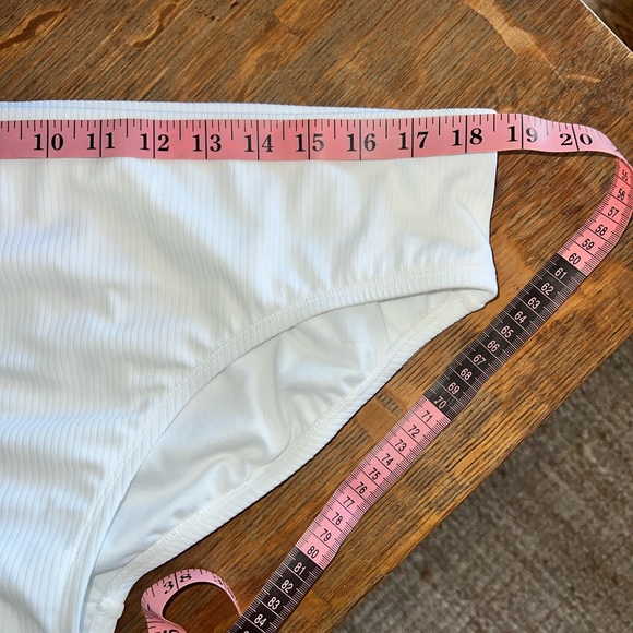 Xhilaration Women’s White Ribbed Cheeky Swim Bottoms. Size X. NWT - Picture 4 of 6